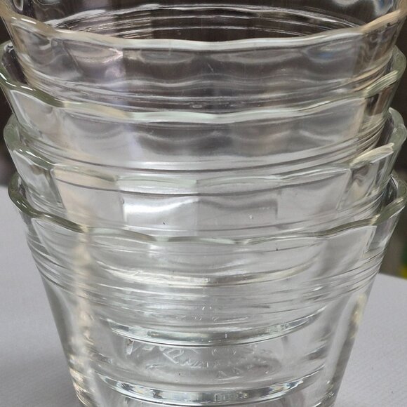 Vintage Pyrex Glass Custard Cups Set 4 Scalloped Edge 5 Oz Made In USA - Picture 1 of 6